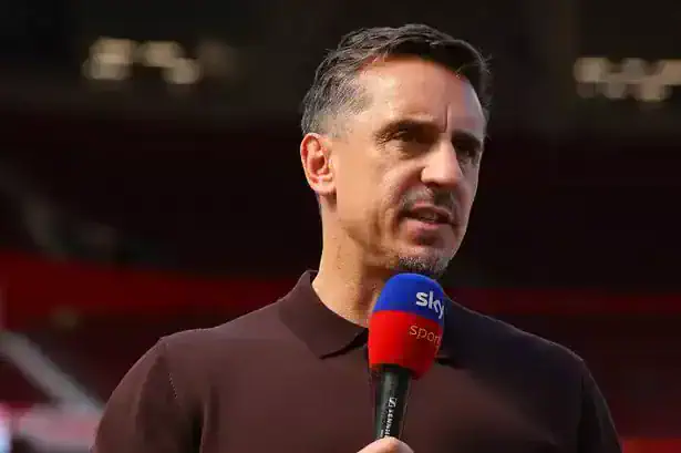 Gary Neville’as, Mike’as Deanas apie „Arsenal“ rankinį ir „Liverpool“: VAR analizė